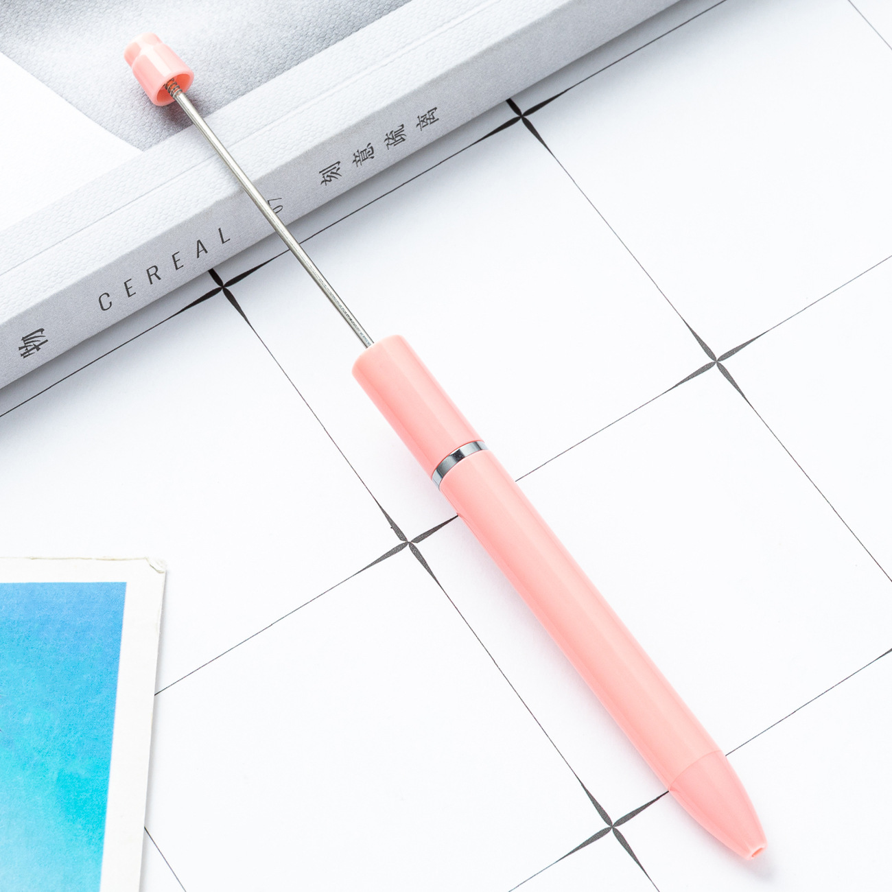 Inventario al por mayor bolígrafo de plástico largo diy bolígrafo de bolas hecha a mano se puede imprimir publicidad personalizada bolígrafo de regalo