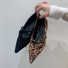 复古英伦风优雅不规则细带尖头绒面单鞋春秋新款百搭显瘦玛丽珍鞋