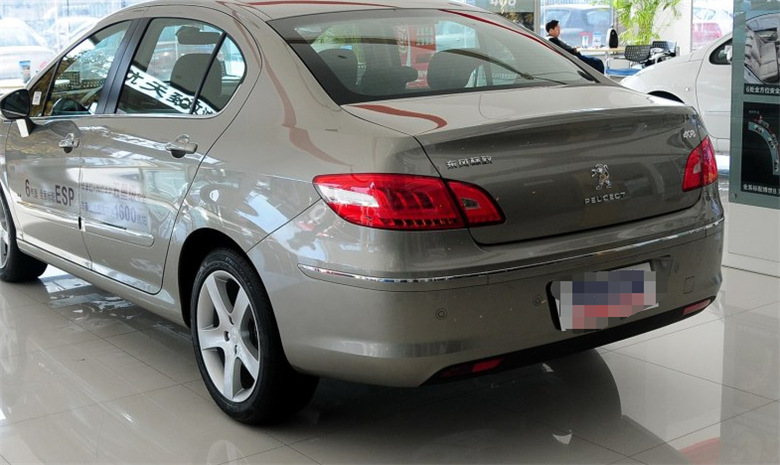 Applicable to Dongfeng Peugeot 408 front bumper assembly Peugeot 408 front bumper 08-18 Peugeot 408 front bumper only
