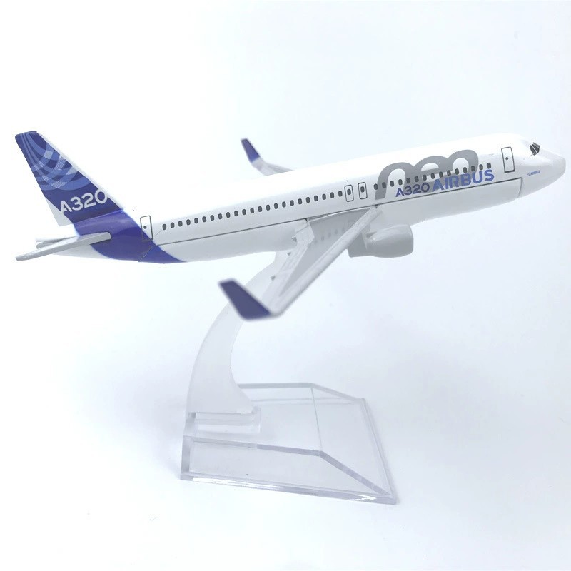 Modelo de avión de simulación de la serie A320 de la aviación extranjera con aleación de tren de aterrizaje