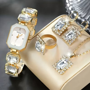 �羳����С����Ůʿ�ֱ��p��С���r�����ֱ�Ůʿ���b�����ֱ�Ů
