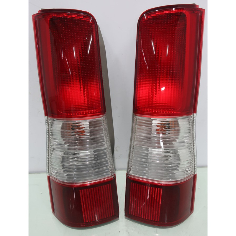 Задние фонари Toyota Liteace / Townace и Daihatsu Gran Max (2008-2024)
