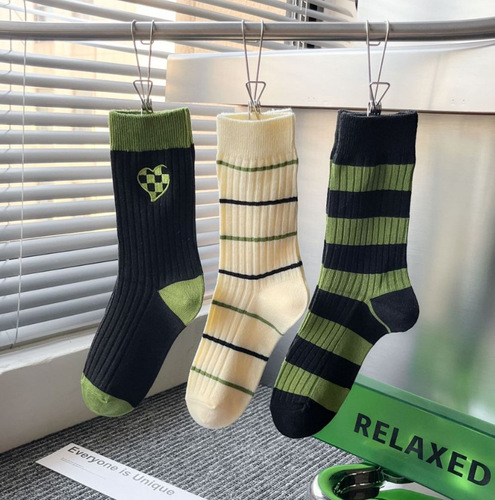 Autumn and winter new socks for women combed cotton embroidered striped double-needle personality niche trendy socks red and blue color matching mid-tube socks