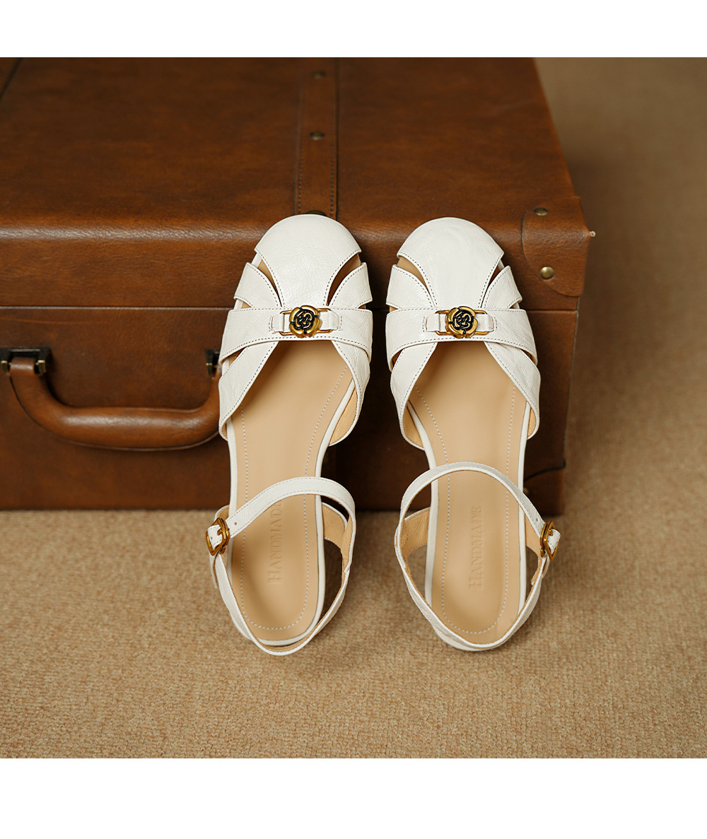 Sandal nữ bít mũi da cừu quai ngang hoa trà đế thấp — Màu đen chi tiết 14