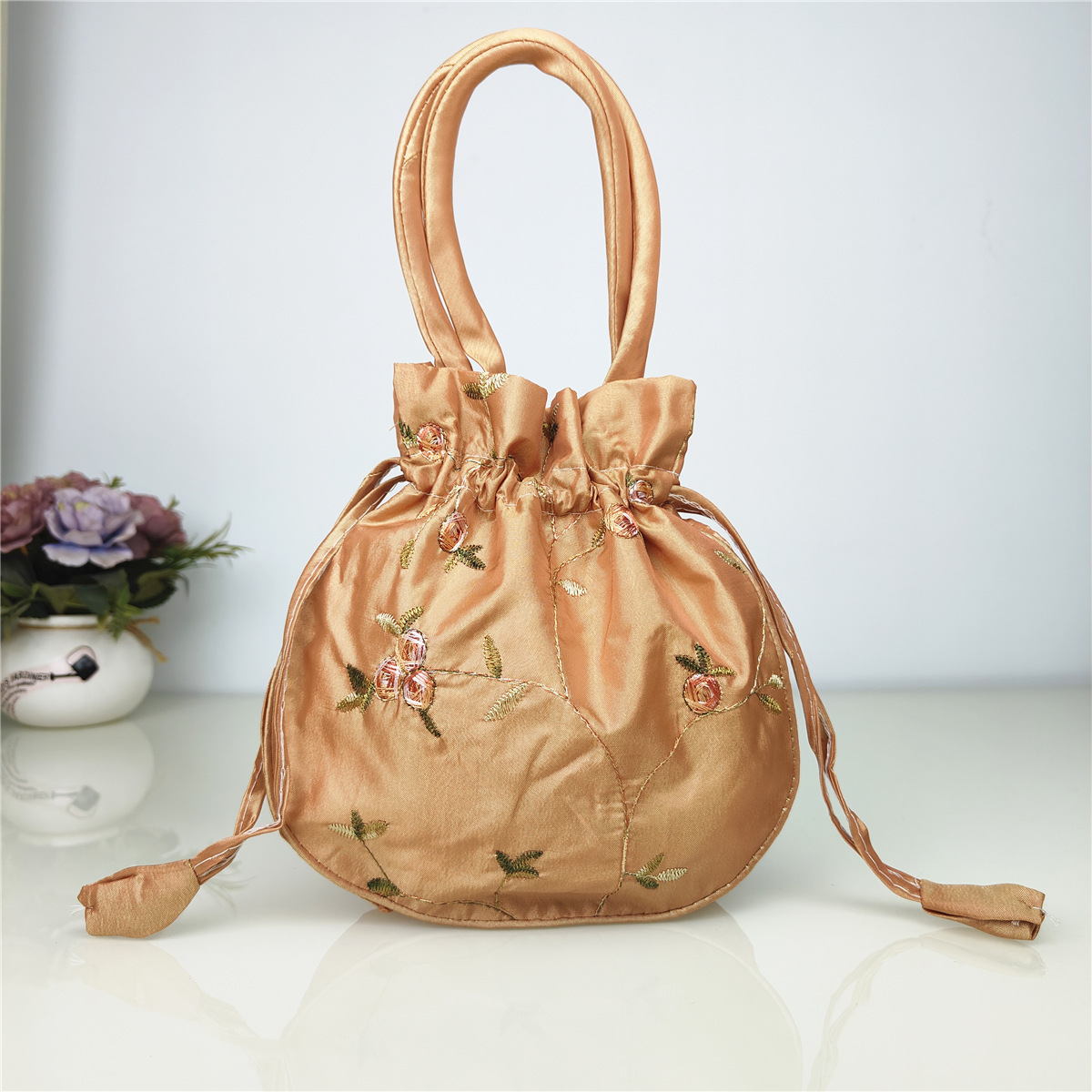 Bolso de mano de las mujeres Bolso pequeño embrague estilo étnico bolso bordado monedero bolso del cubo de las mujeres cordón Hanfu bolso del teléfono móvil