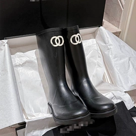 女式运动单鞋;女式帆布鞋;女士洞洞鞋