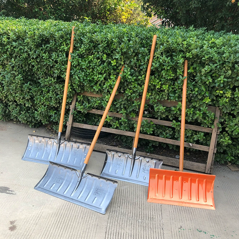 Снежная лопата расширена и расширена. Снежная лопата из марганцевой стали.