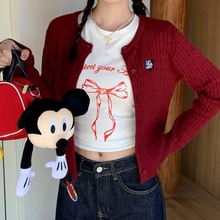 韩系甜美爱心刺绣毛衣女高级感百搭短款麻花针织显瘦圆领外套开衫