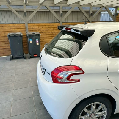 Suitable for Peugeot 206 Fixed wind wing