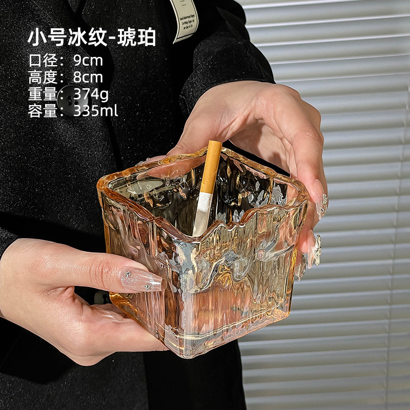 Patrón de glaciar, sensación de alto nivel, cubitos de hielo, cenicero cuadrado, cristal, celebridad de Internet, lujo ligero, decoración de sala de estar para el hogar creativo de nicho