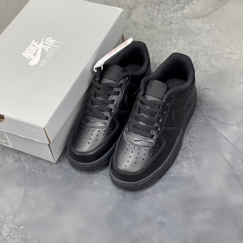 Putian Chunyuan Fuerza Aérea No. 1 cabeza blanca pura de cuero negro samurai clásico de baja gama zapatillas deportivas de pareja para el comercio exterior
