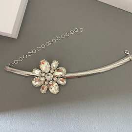 星月2022夏新款项链欧美范复古夸张银色大水晶花朵Choker 锁骨链