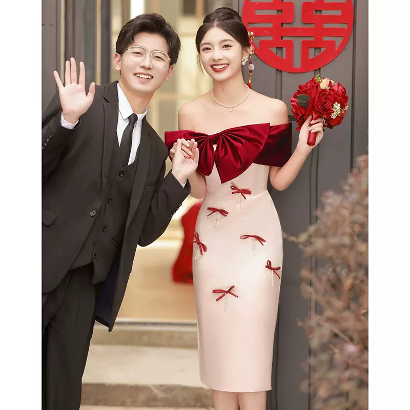 一字肩敬酒服新娘2025新款订婚礼服女红色连衣裙平时可穿小个子