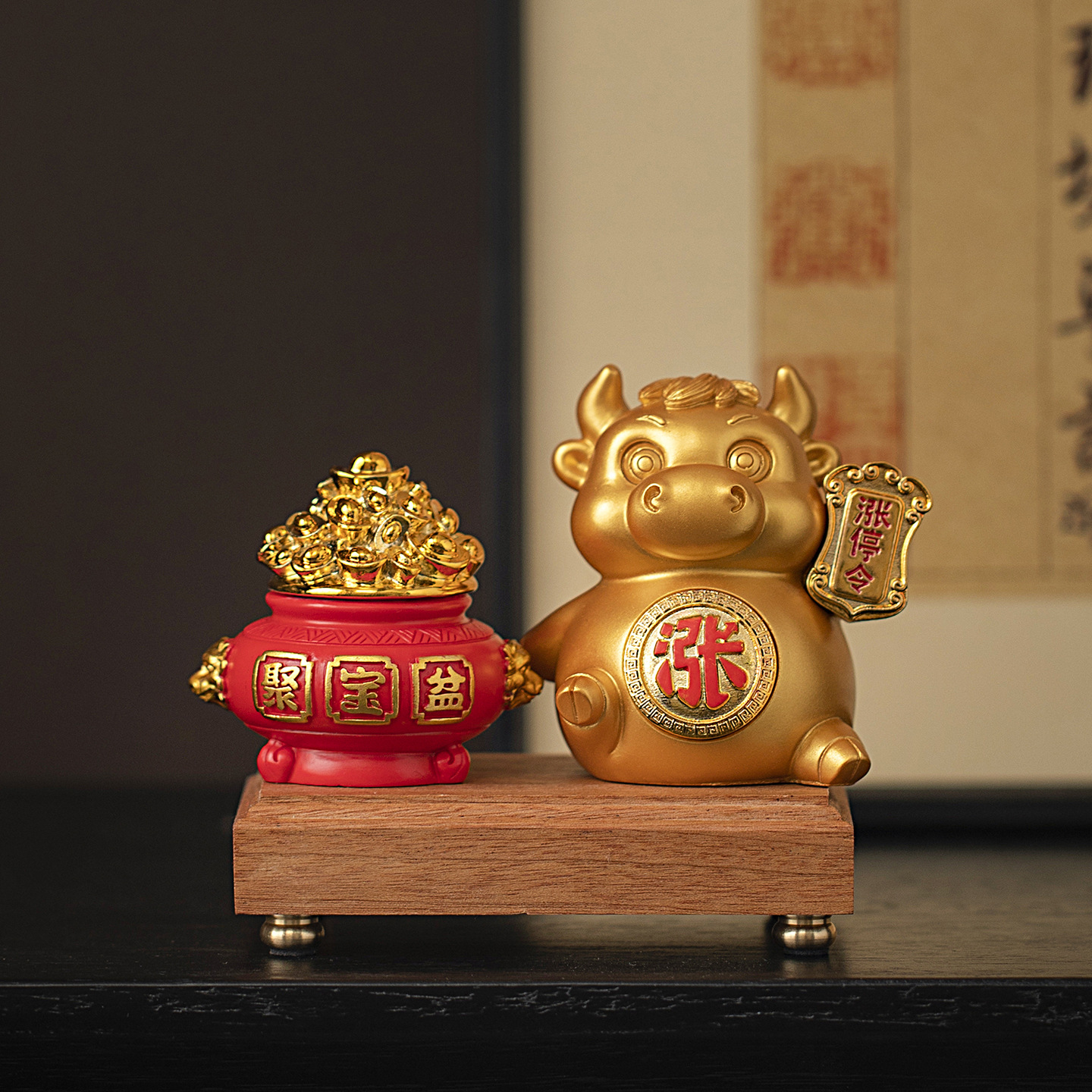 Wall Street Bull figurine, office desktop, workstation, stock market metaphysics, bull market, stock trading, lucky charm, birthday gift
