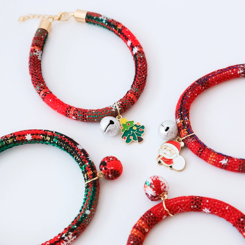 Домашнее животное Рождественский праздничный ошейник трансграничный Amazon Kitty Dog Bell Безопасность пряжка ожерелье Снежинка Санта-Клаус