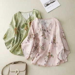 Блузка с V-образным вырезом, топ на лето плюс-сайз, with floral print?