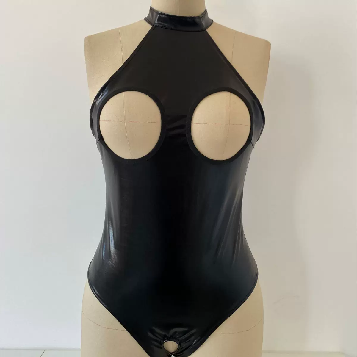熙云新款欧美性感诱惑黑色漆皮女性感镂空式连体衣