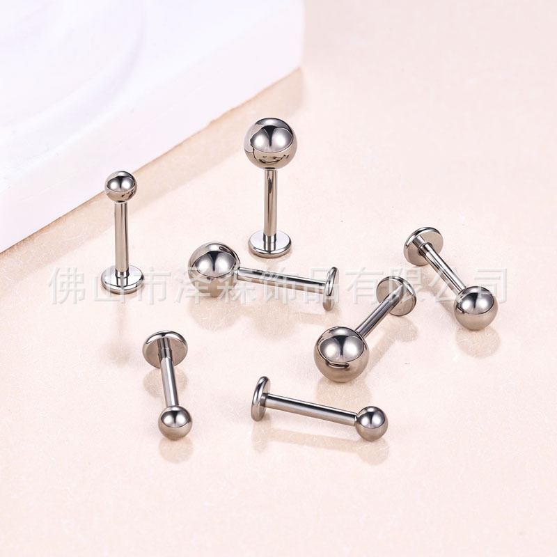 16G labret stud size and finish detail