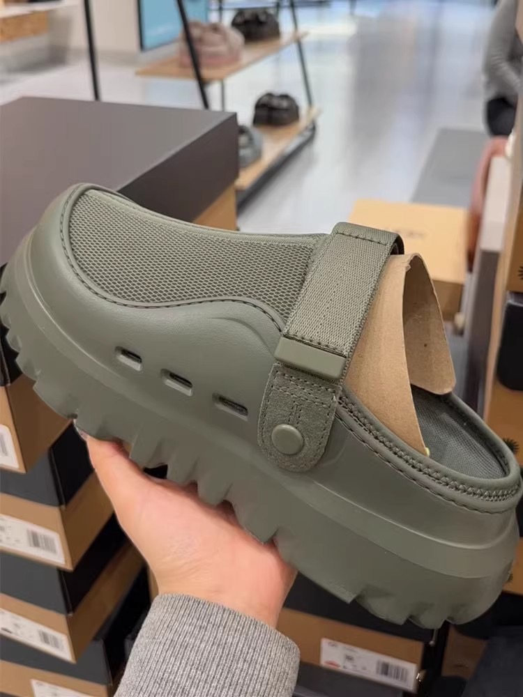 Media pantuflas Baotou de altura de suela gruesa, ropa exterior de mujer, primavera y verano de 2025, nuevos deportes y ocio, sandalias de playa de un pie