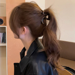 カレー色幾何学クリップ固定高馬尾半髪カード高級感サメクリップ後頭部ヘアクリップ女性髪飾り