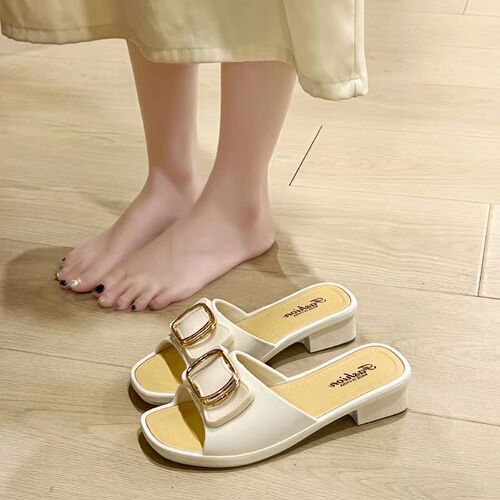 Ladies' Summer Outdoor Versatile Medium Heel Sandals with Stylish Non-Slip Soft Sole and Durable Slippers