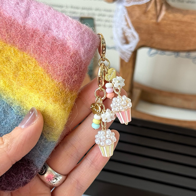 Original Handmade Pearlescent Popcorn Pearl Coin Purse Zipper Charm Phone Chain Notebook Pendant Fresh and Sweet Original Handmade Pearlescent Popcorn Pearl Coin Purse Zipper Charm Phone Chain Notebook Pendant Fresh and Sweet
