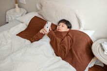 摇粒绒护肩膀坎肩睡觉男女士肩周防寒中老年颈椎保暖四季防寒护具