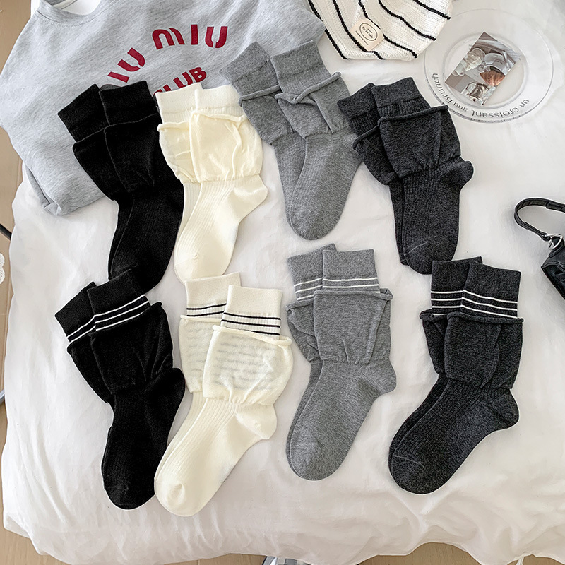 Fake Two-Piece Socks for Women, Designer Style, Contrasting Color Mid-Calf Socks, Korean Style Slimming Look Stripesd Pile Socks, Gray Socks