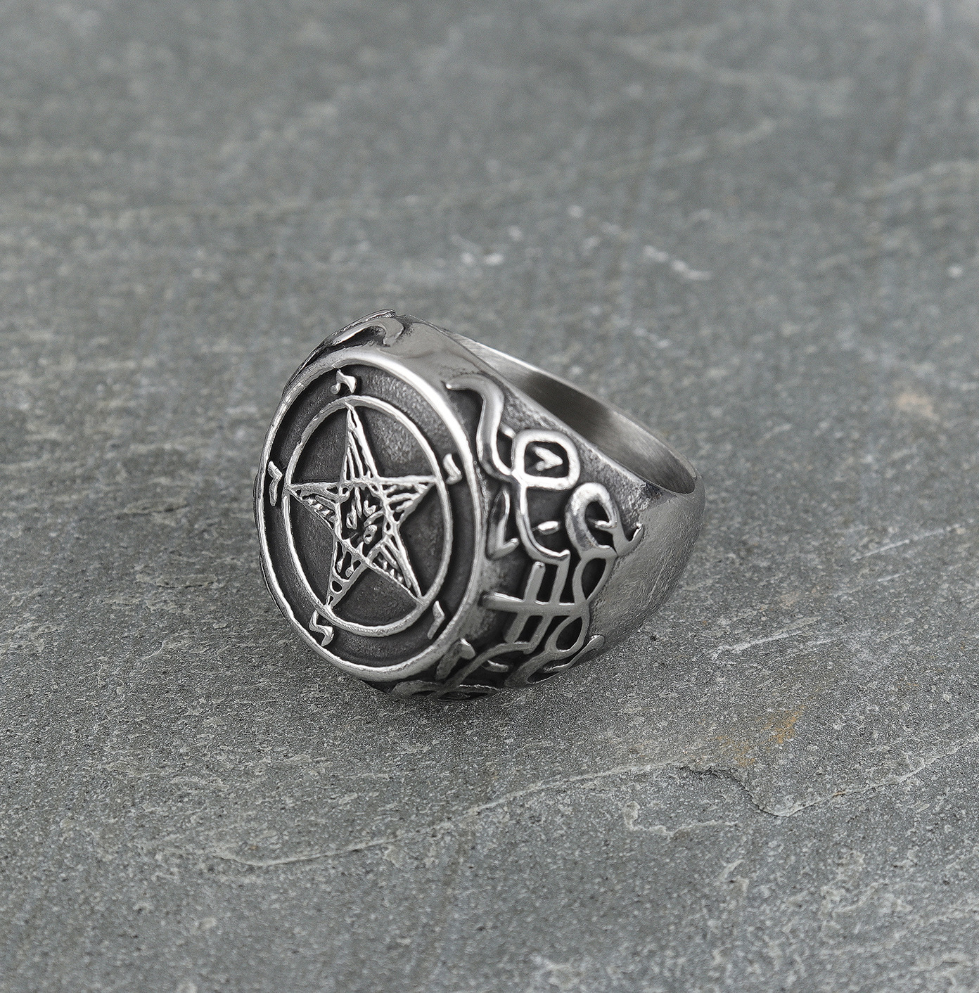 Men's Fashion Satanic Demon Goat Head Ring Image 4