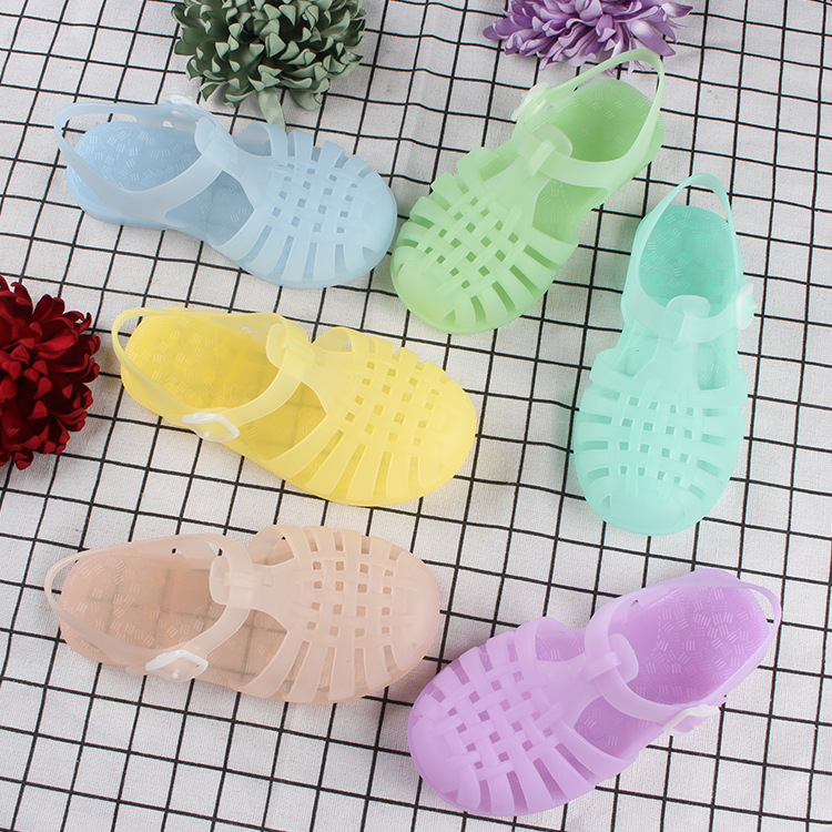 Children's sandals new fashion candy color jelly children's shoes Flat boys and girls hole shoes outer wear baby sandals