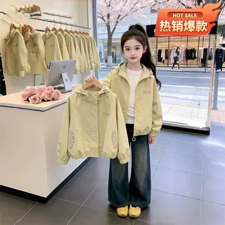 2026春秋新款女童春装儿童洋气休闲时尚百搭夹克冲锋衣连帽外套