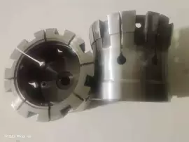 夹头;工装夹具;其他机床附件