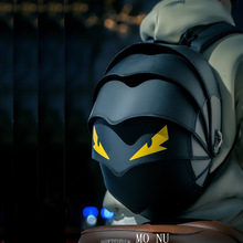 �ך��x�T�б���Ħ��܇�^����ȫ���p���Ů�Tʿ����ˮ���а��Е���