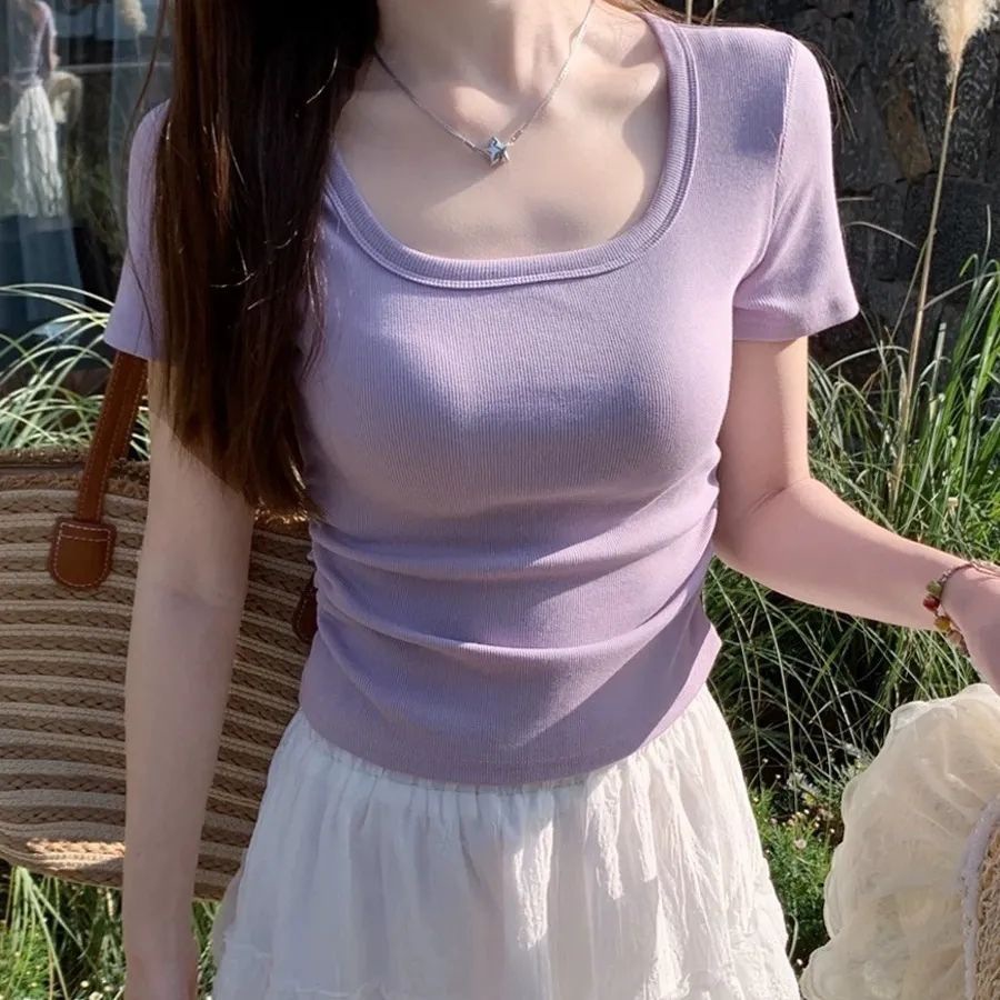 Purple Design Short-Sleeved Summer U-Neck T-Shirt for Women, Slim-Fitting and Sexy Sexy Top for Women