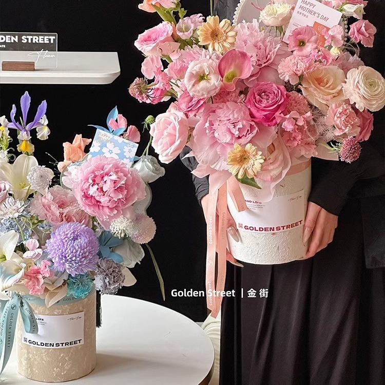 璀璨星空花盒鲜花抱抱桶批发圆形插花筒花束包装材料DIY花艺包装