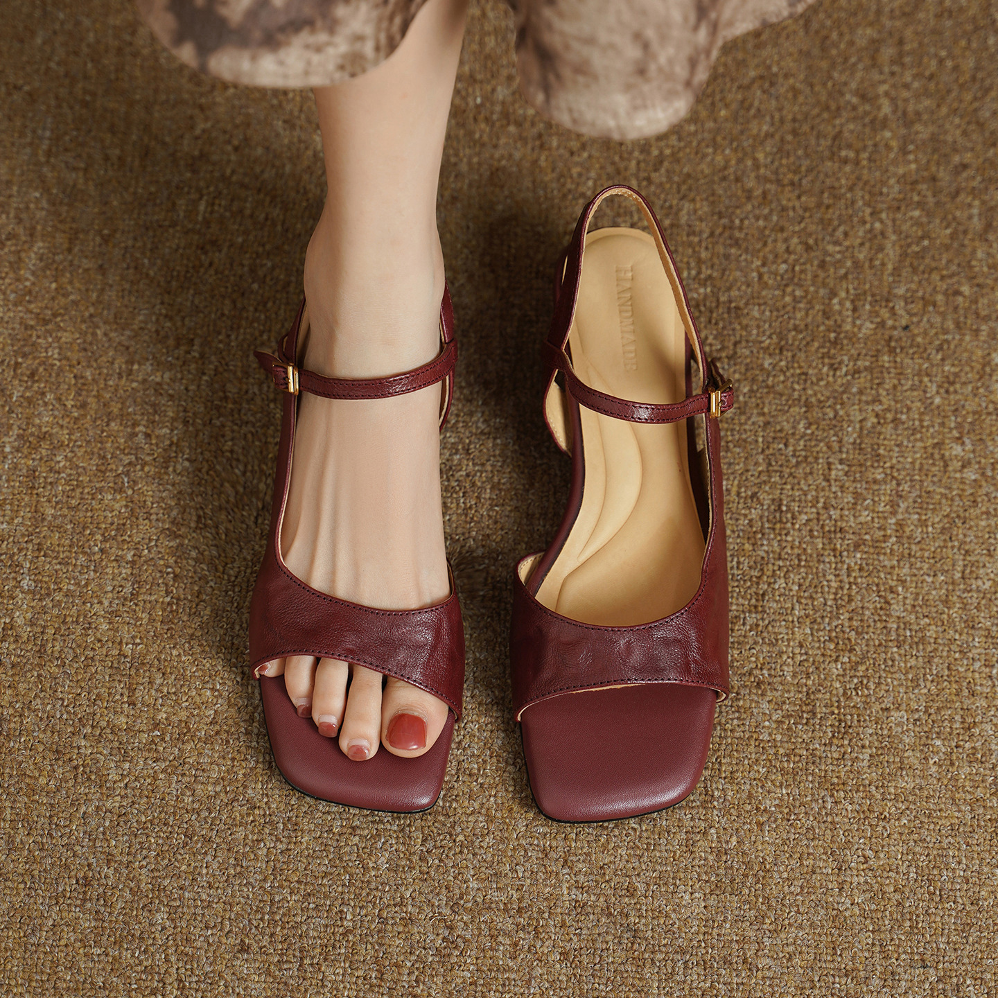 Sandal nữ da dê hở mũi gót vuông 4,5 cm phong cách Hàn Quốc — đen