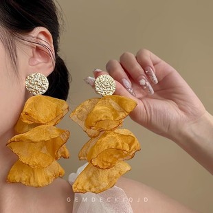 �yᘲ�ˇ�������K���hС���߼����F�����h�ٴ�ȼ��L�����r�ж��