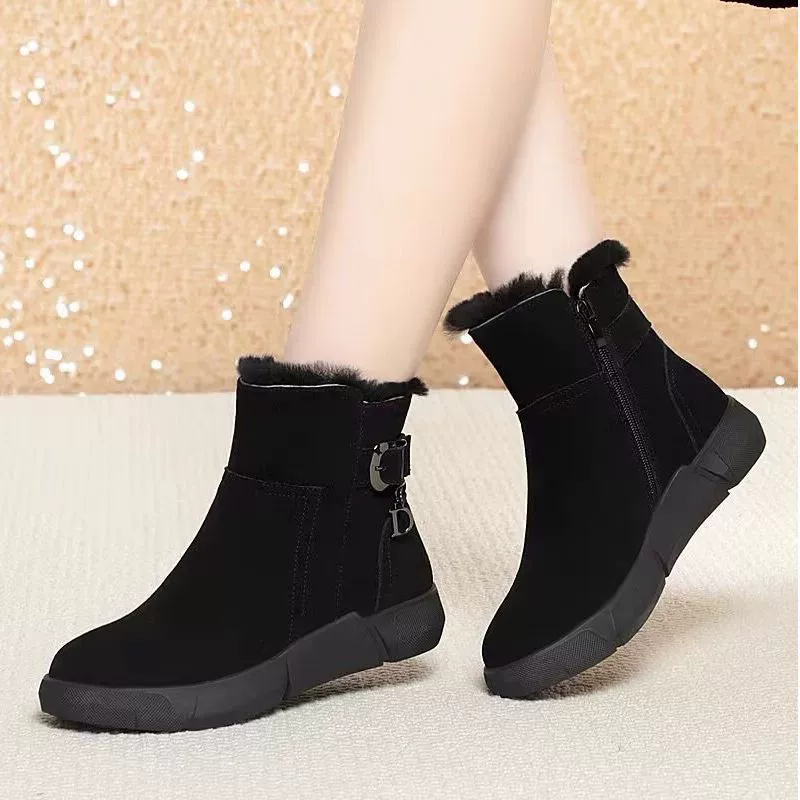 Warm non-slip winter low boots platform, 2023 collection