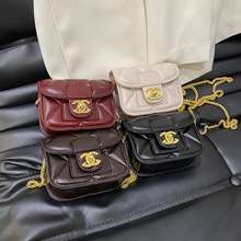 儿童包包批发新款小香风女童迷你女士链条斜挎口红小方包包女包潮