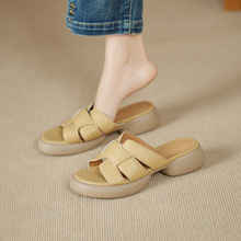 �p���������⴩һ�֛����¿�2025ܛ����Ƥ4cm�ָ�¶ֺ��Ьͨ��