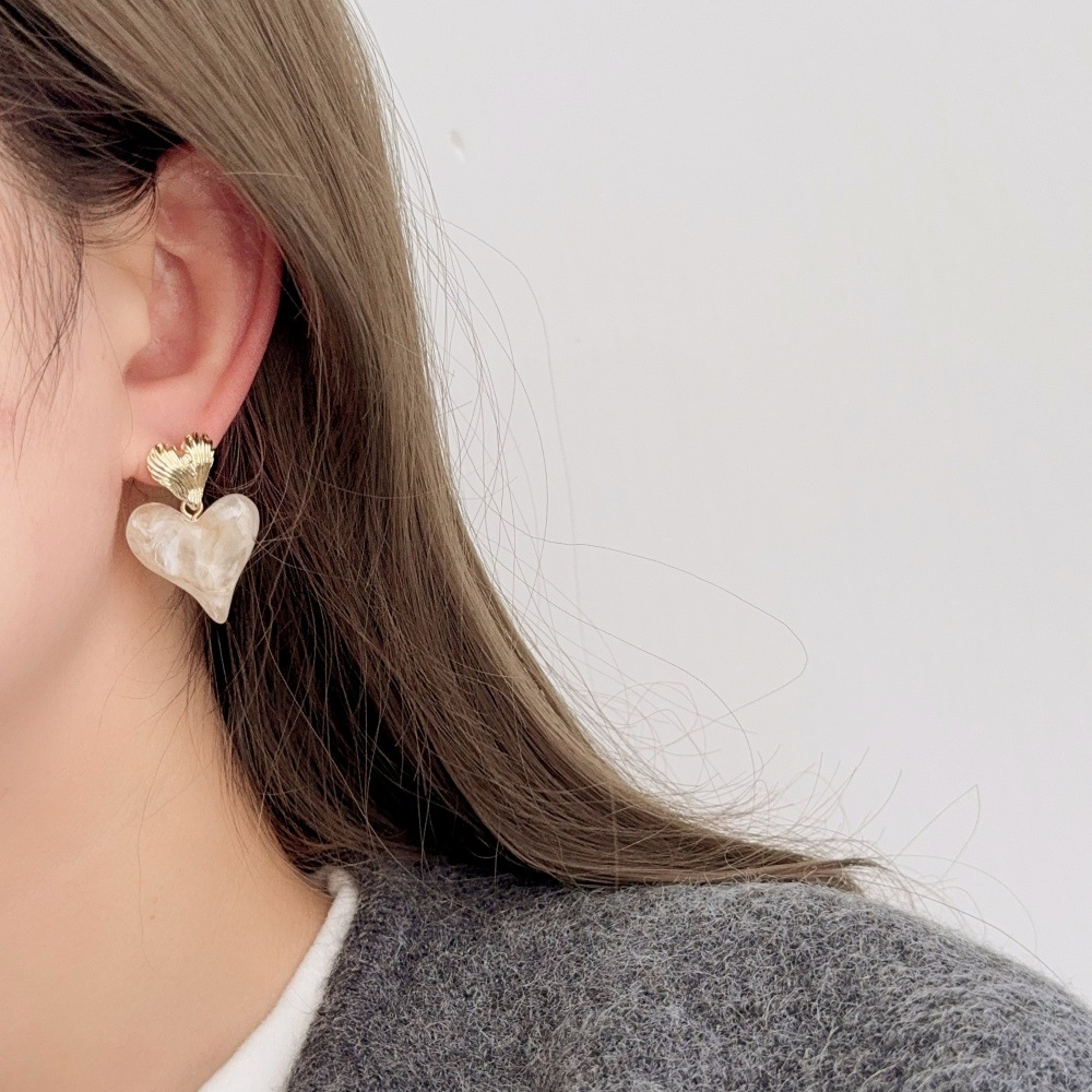 11g Weight 925 Sterling Silver Ear Needle Material Drop Earrings Classification 1 Pair Quantity Daily Occasion Resin, Copper Alloy Material Heart Shape Pattern Women's Gender Plating Design Vintage Style, Sweet Style 1 Pair Vintage Style Sweet Heart Shape Plating Resin Copper Alloy Drop Earrings 无