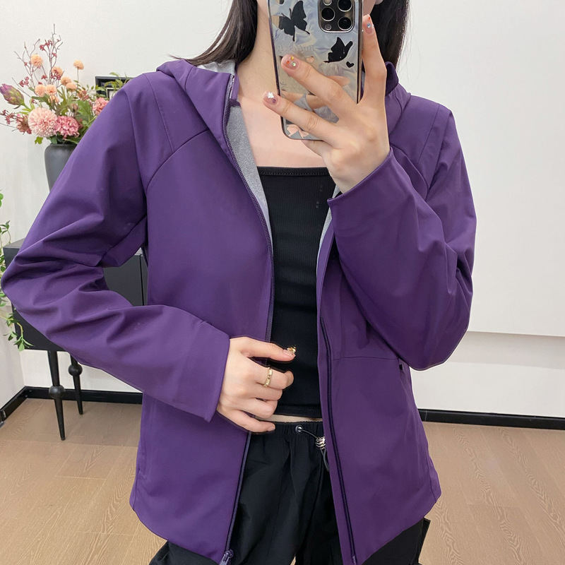 早秋新款户外运动日常休闲百搭薄绒连帽软壳冲锋衣外套女ss09019|undefined