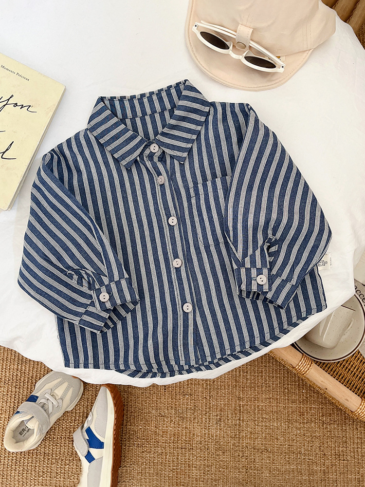 Camisas para niños de estilo coreano para primavera y otoño, nuevas camisas a rayas elegantes para niños, tops modernos y versátiles para bebés y niños pequeños.