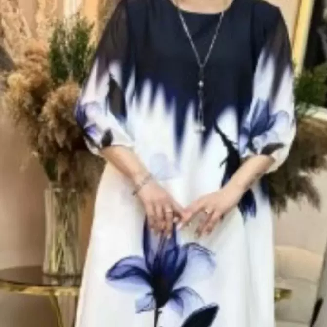 2023新款3D数码印花彩印V领女士T恤短袖