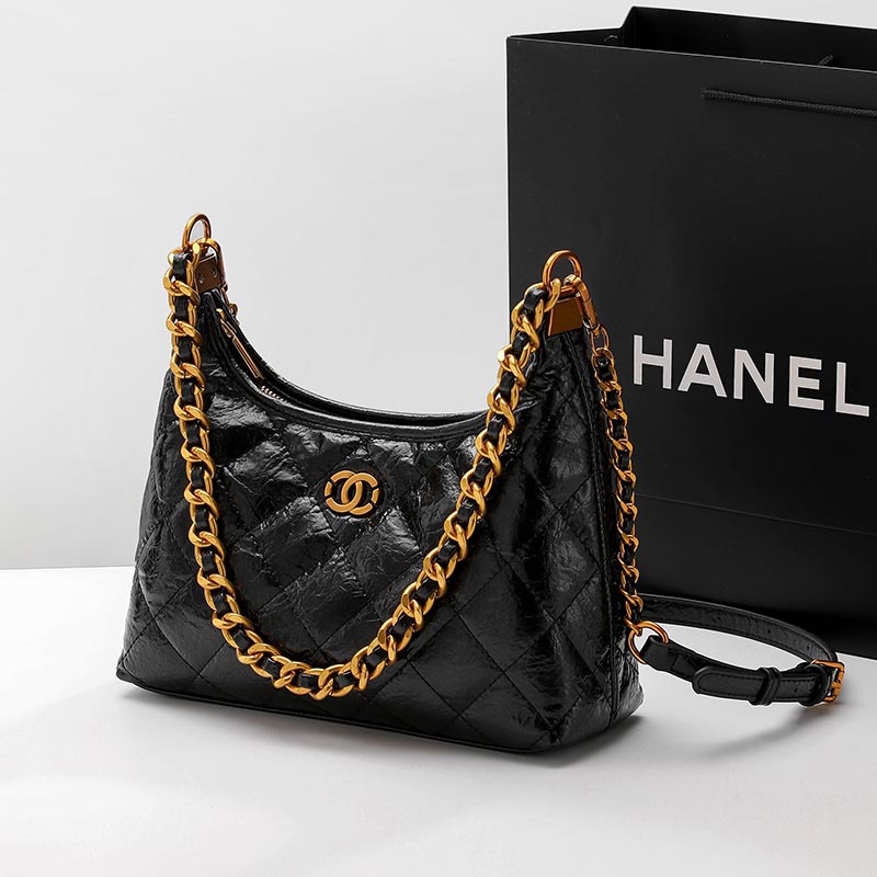 Style Quilted Genuine Leather Women's Bag with Thick Chain, Hobo Style, High-End Fashion Shoulder Bag, Crossbody Bag, Underarm Bag, in Stock