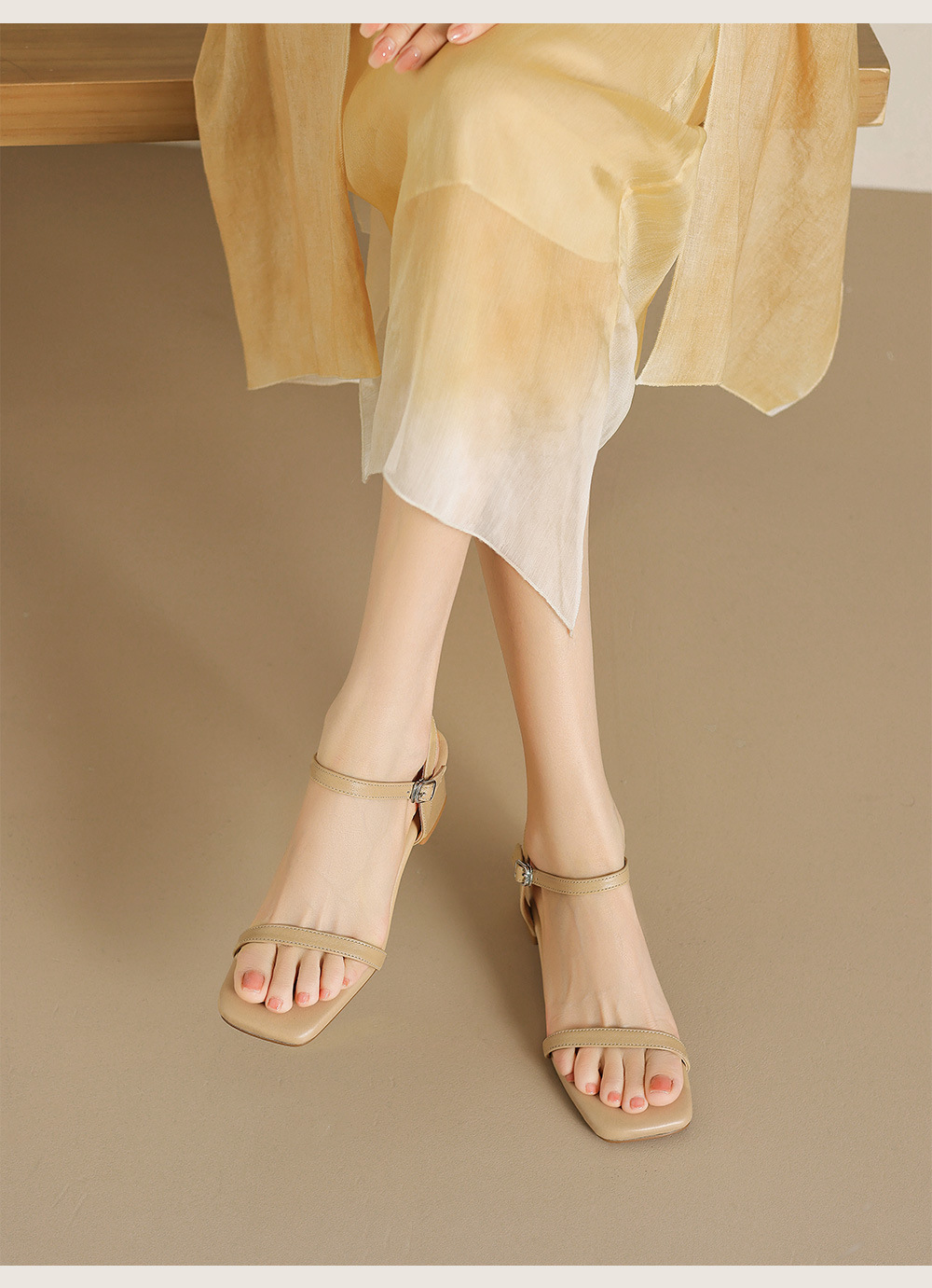 Sandal nữ quai ngang da cừu gót vuông ổn định — Màu trắng be chi tiết 12