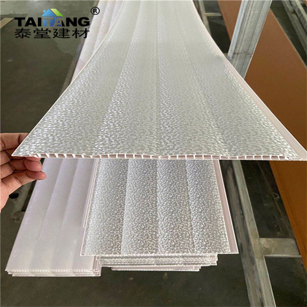 Los fabricantes exportan directamente a África, América del Sur y otros mercados, techos de refuerzo de PVC