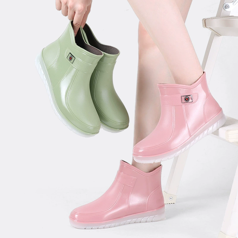 Новые трансграничные женские короткие трубочки с мягким подошвом водонепроницаемые сапоги дождя сапоги противоскользящие теплая водяная обувь сапоги завод прямых продаж