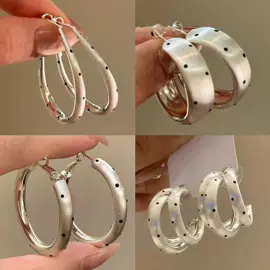 耳环;项链;耳钉