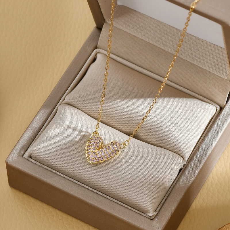 Copper Material Heart Shape Pattern Sweet Heart Shape Copper Pendant Necklace Plating Inlay Zircon Copper Necklaces 1 Piece